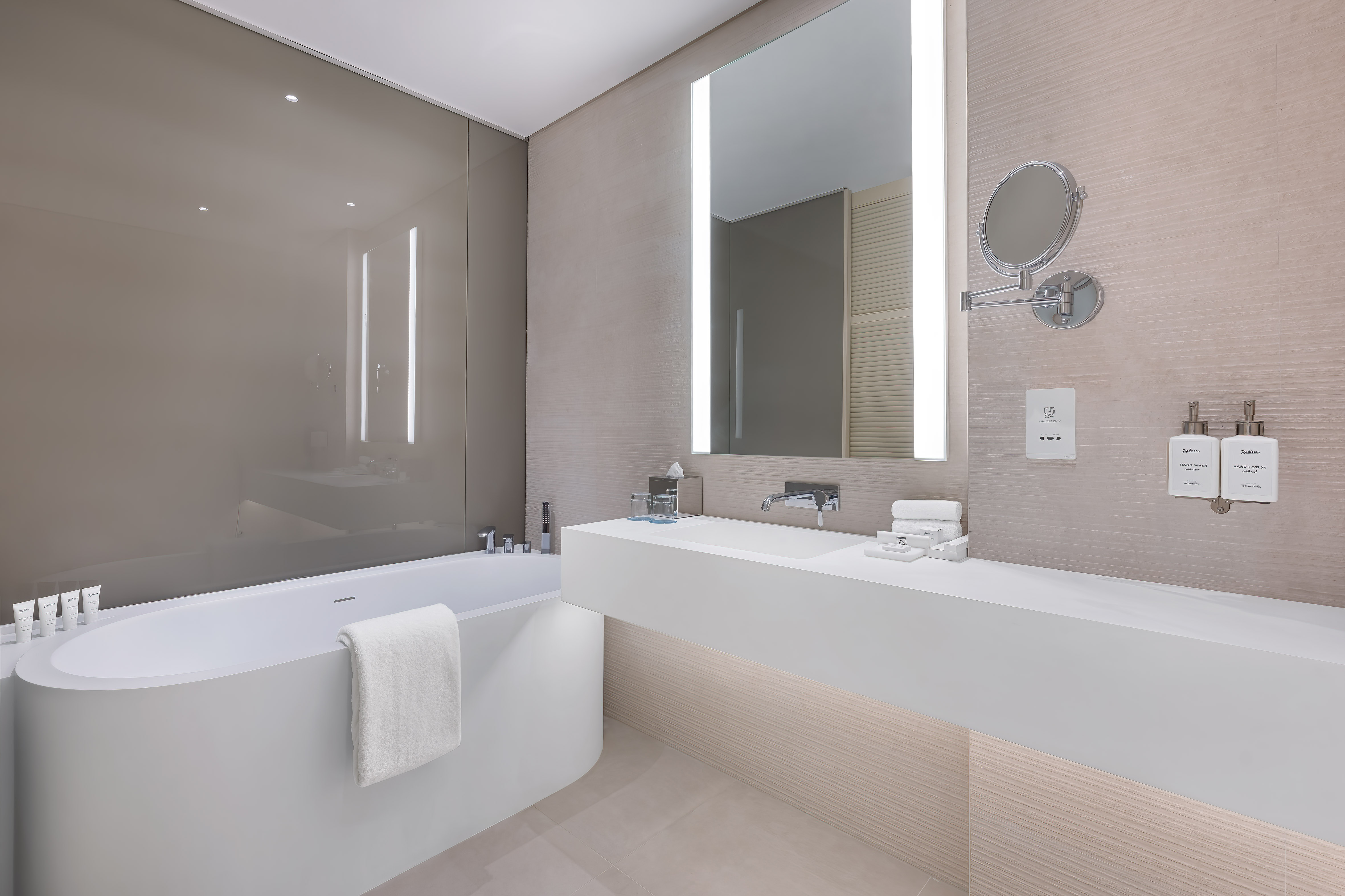 Hotel Radisson Beach Resort Palm Jumeirah, Vereinigte Arabische Emirate, Dubai. Großes 30